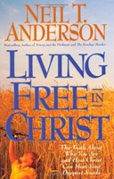 Living Free In Christ (Paperback)