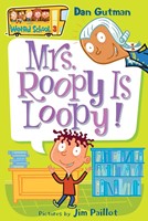 My Weird School Mrs. Roopy is Loopy! (Paperback)